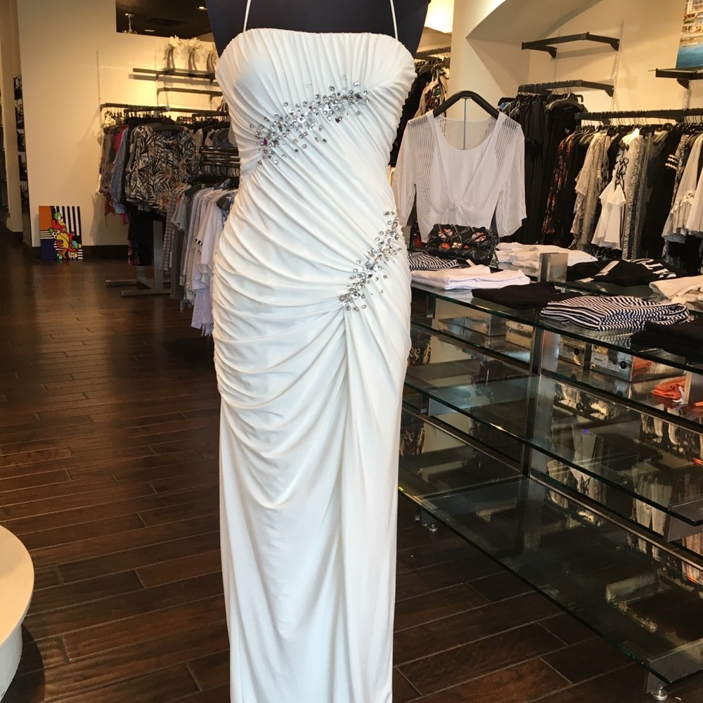 Mignon strapless size 8 gown